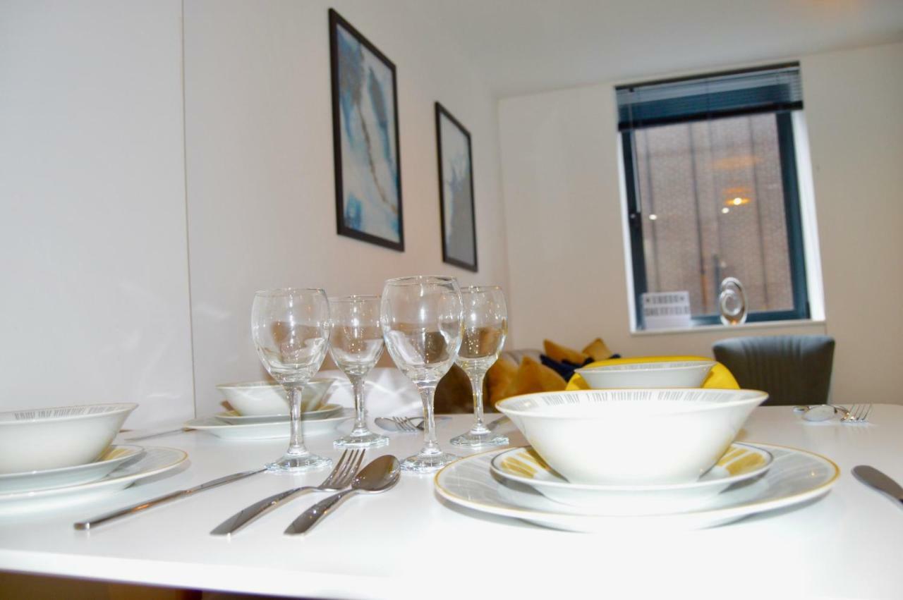 Qh31 - City Centre Location With 2 Double Bedrooms Sleeping Up To 4 People - Spacious Work Or Leisure Apartment Σέφιλντ Εξωτερικό φωτογραφία